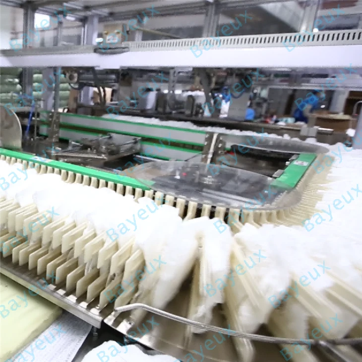China Pull Up Baby Diaper Machine